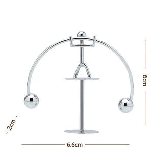 1Pc Newton Pêndulo Bola Homens Homem de Ferro Berço Equilíbrio Criativo Artesanato Copo Crianças Brinquedo de Mesa de Metal Acessórios de Decoração para Casa