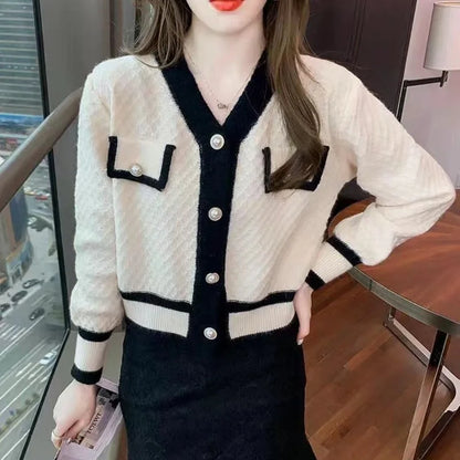 Autumn And Winter Color-blocking Knitted Top Women Cardigan Long-sleeved V-neck Short 2023 New Coat Fashion All-match Top