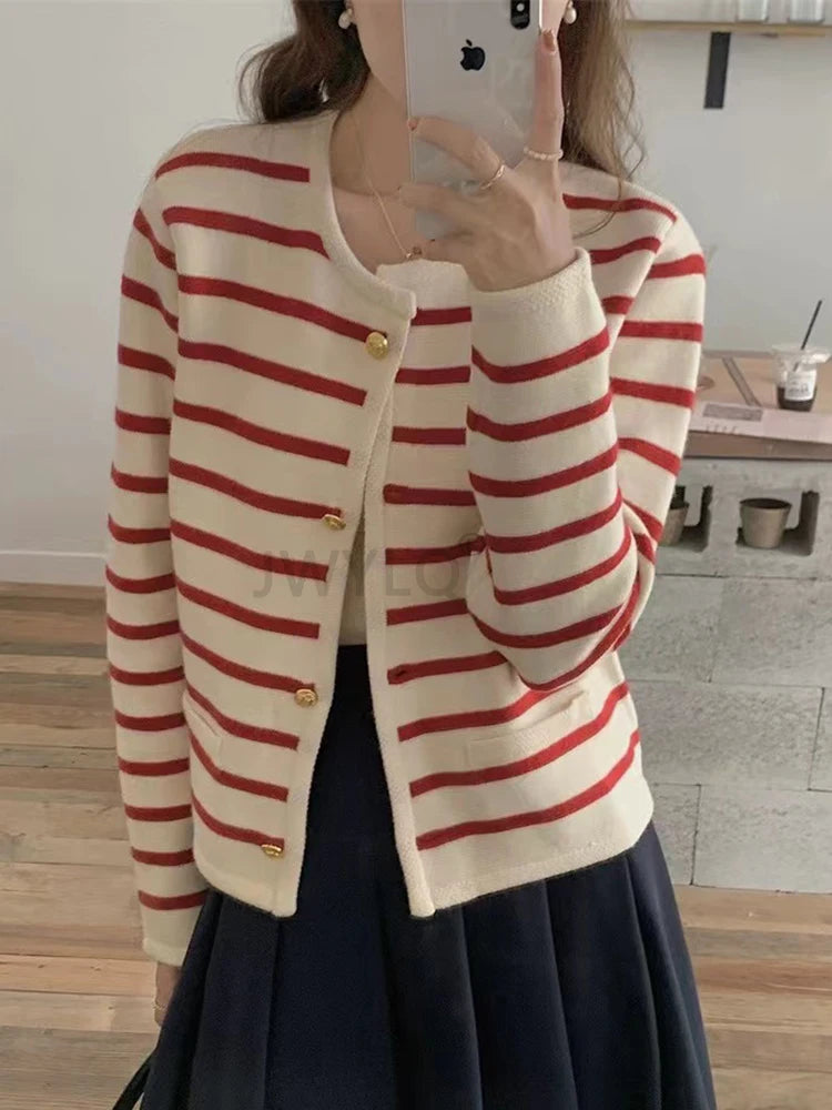 White Black Striped Knitted Sweater Cardigans Women Spring Short Cardigan Long Sleeve Cardigan Korean Fashion Long Sleeve Female