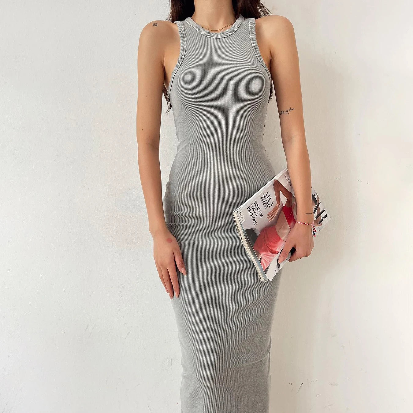 2024 New Solid Basic Vintage Sleeveless Ribbed Bodycon Women's Summer Knit Dress Casual Sexy Slim Hip-cover Midi Dress For Women