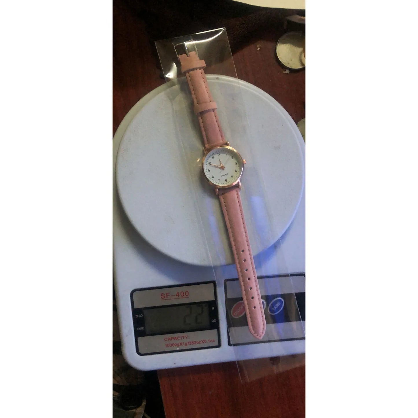 2024 New Exquisite and practical Ladies Diamond-Studded Luminous Retro Female Watch Belt Quartz Modern minimalist Watch