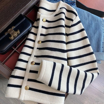 White Black Striped Knitted Sweater Cardigans Women Spring Short Cardigan Long Sleeve Cardigan Korean Fashion Long Sleeve Female